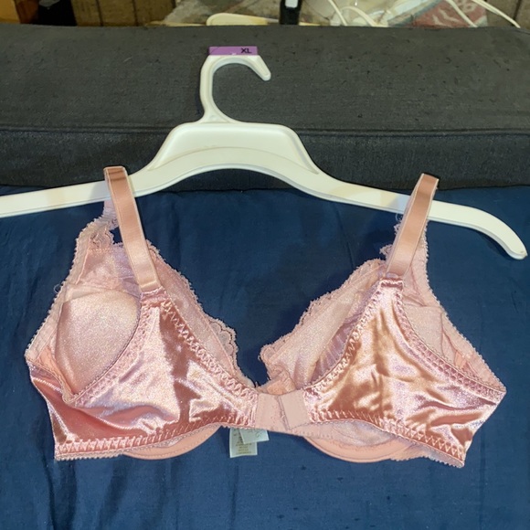 Victoria secret lacy bra - Picture 2 of 4